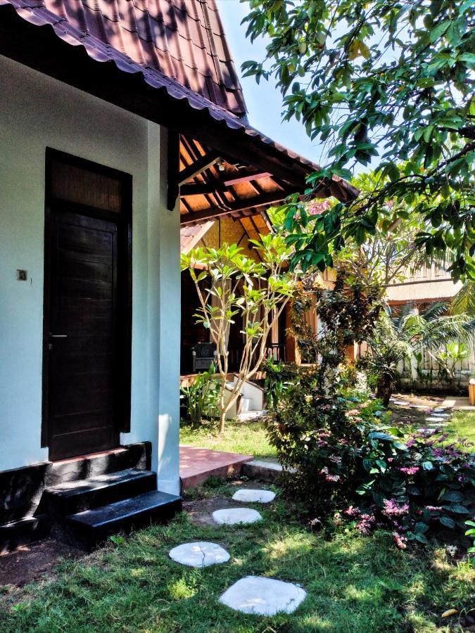 Gili Moonlight Retreat Villa Gili Air Exterior photo